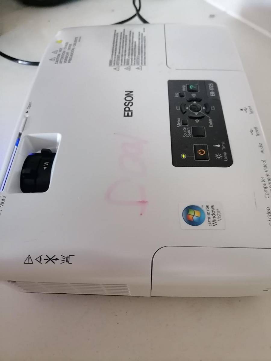 Projectors *BOXING DAY DEALS*R30 FREIGHT*EPSON HOME CINEMA LCD